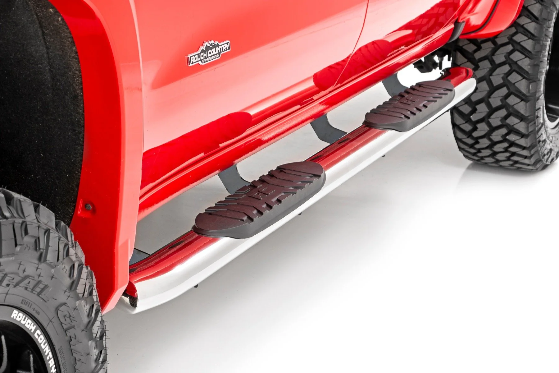 Oval Nerf Step | Chevy/GMC 1500/2500HD/3500HD  [Crew | Def Tank] | 2019-2022 | Rough Country | 21002S