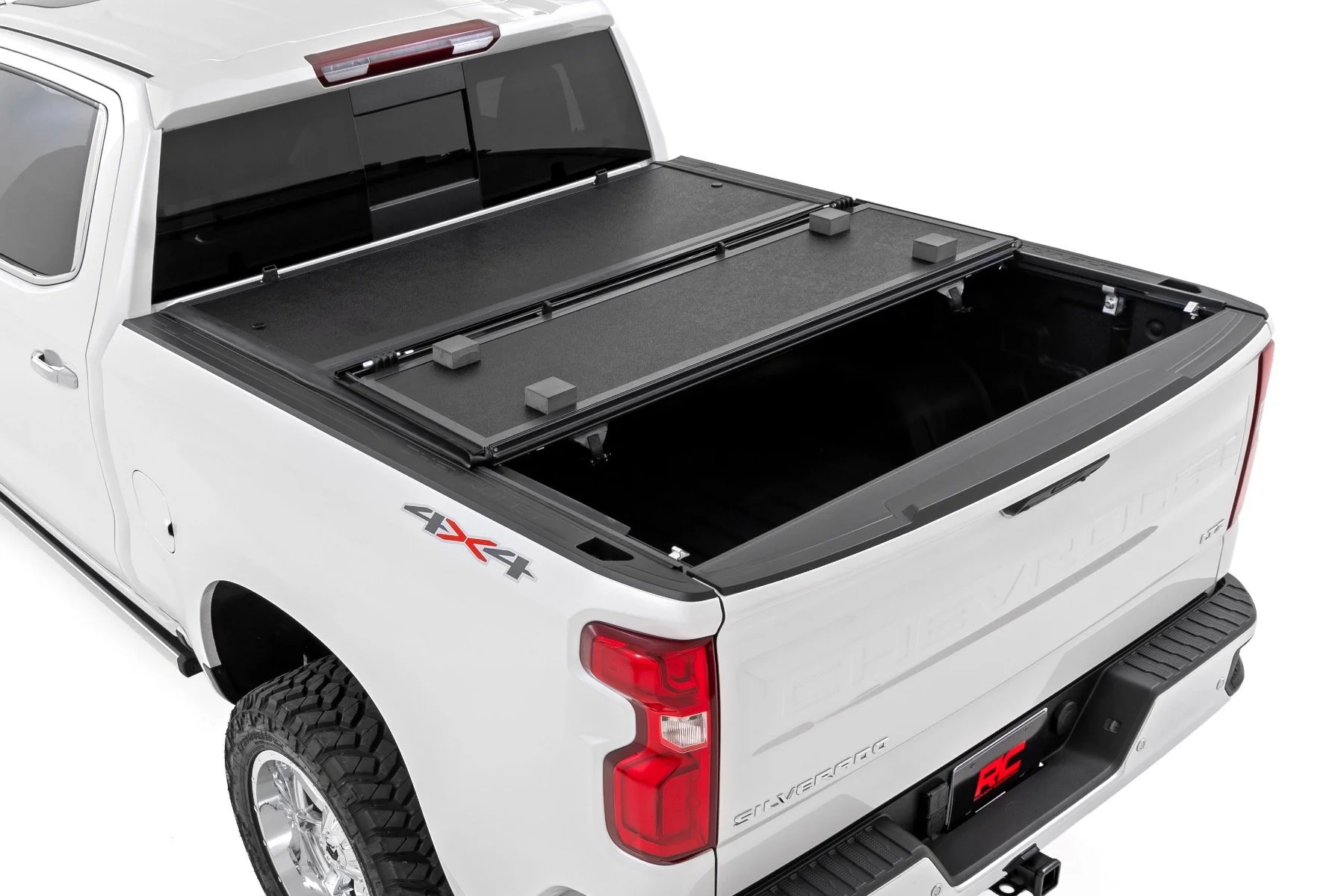 Hard Low Profile Bed Cover | 5'9" Bed | Chevrolet Silverado/GMC Sierra 1500 | 2019-2022 | Rough Country | 47120580B - Image 2