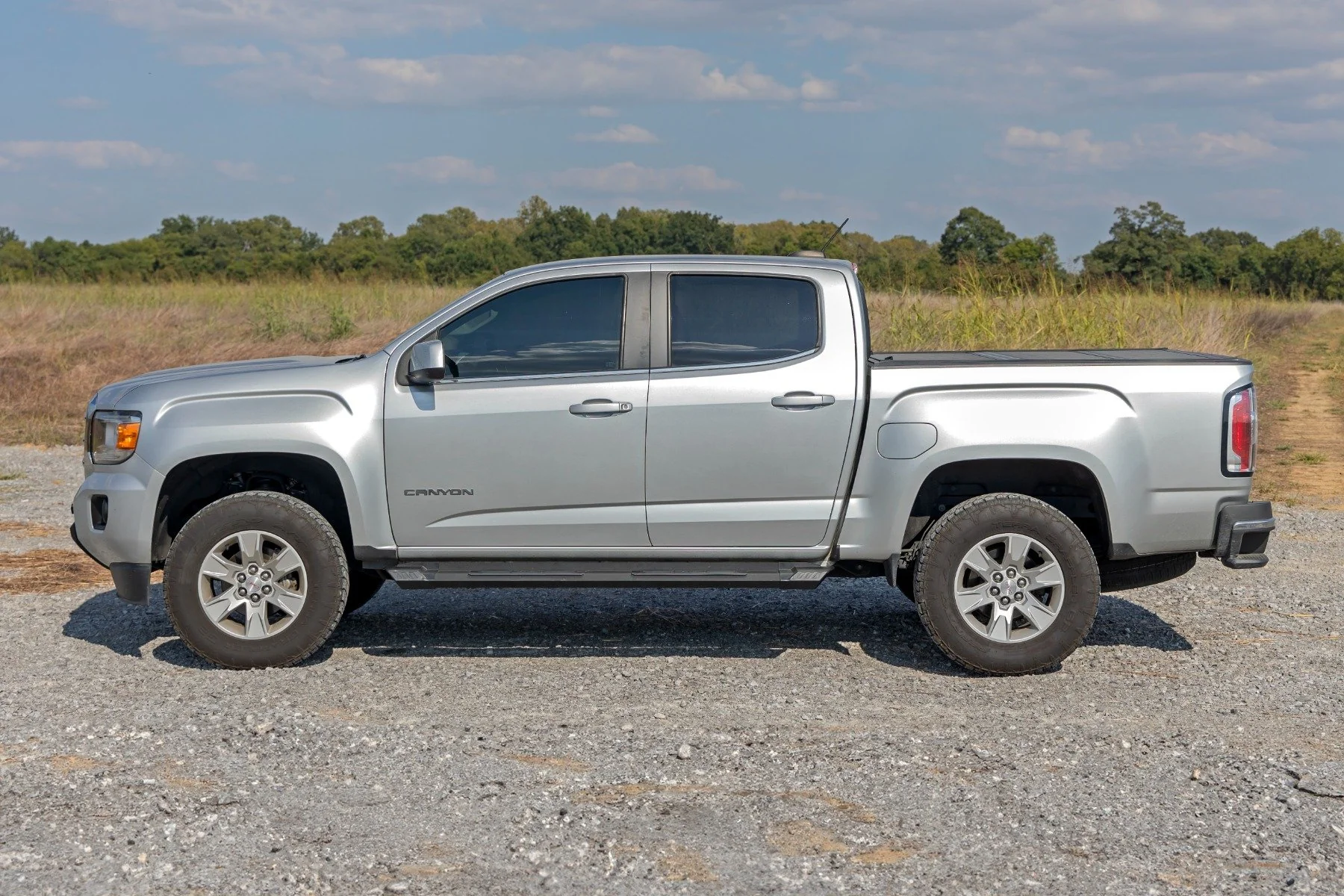 HD2 Running Boards | Crewmax Cab | Chevy/GMC Canyon/Colorado | 2015-2021 | Rough Country | SRB151977A - Image 5