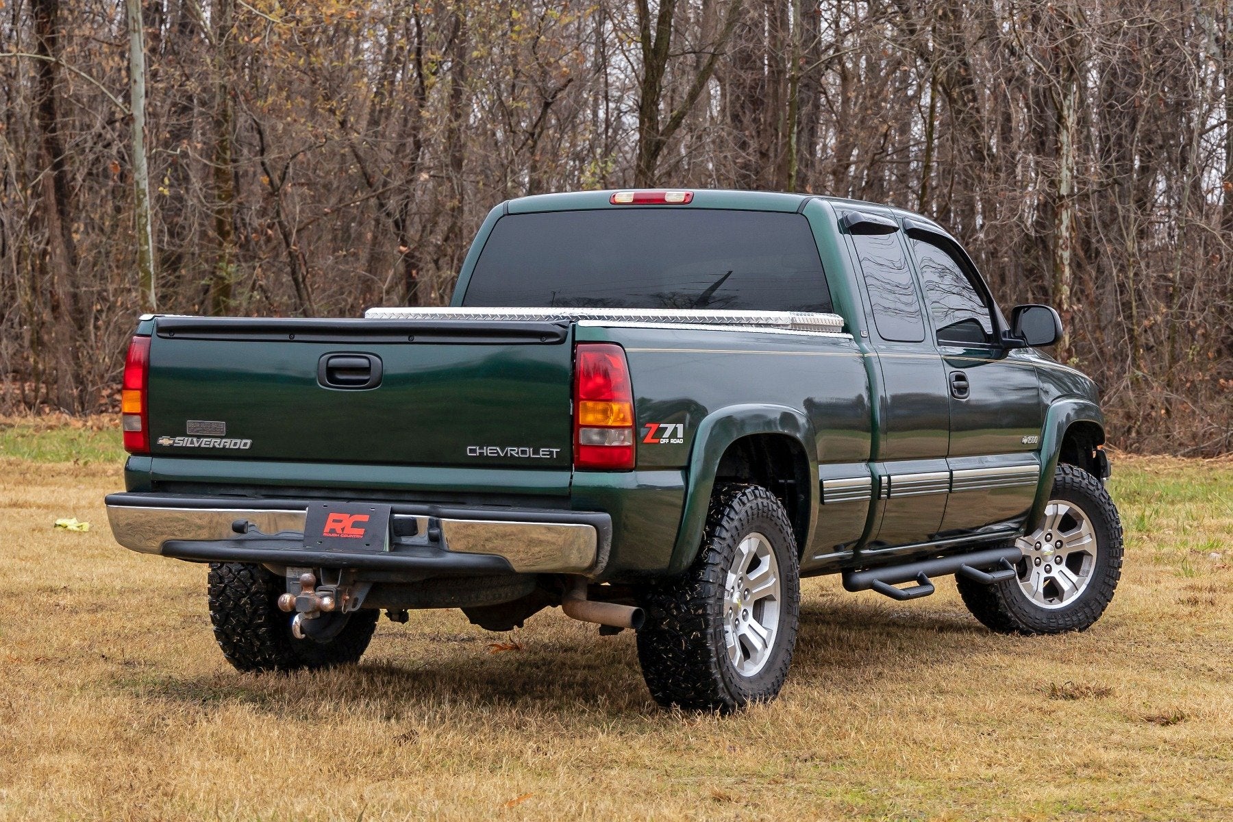 Nerf Steps | Full Length | Ext | 6.5 Ft Bed | Chevrolet Silverado/GMC Sierra 1500/2500HD | 1999-2006 | Rough Country | RCC9989QCB - Image 6
