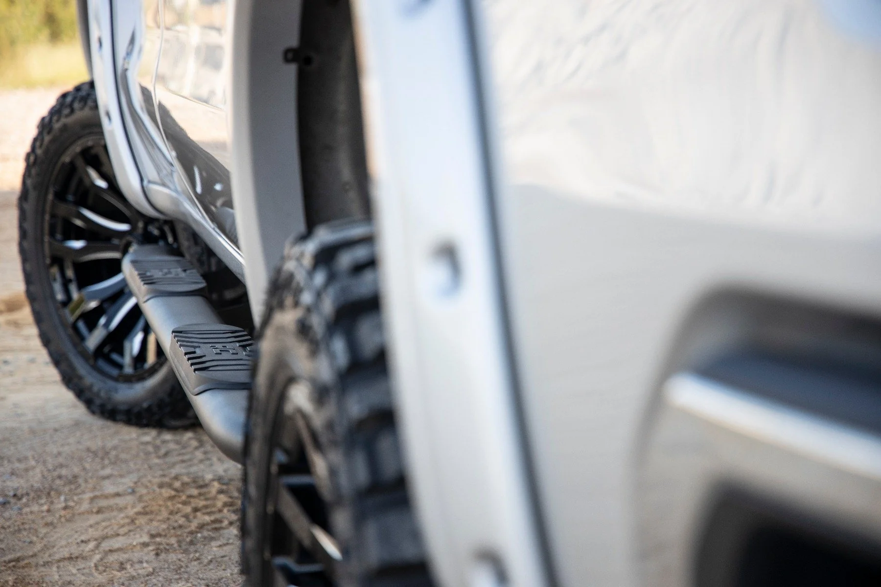 Oval Nerf Step | Crew Cab | Def Tank | Chevy/GMC 1500/2500HD/3500HD | 2009-2022 | Rough Country | 21002 - Image 5