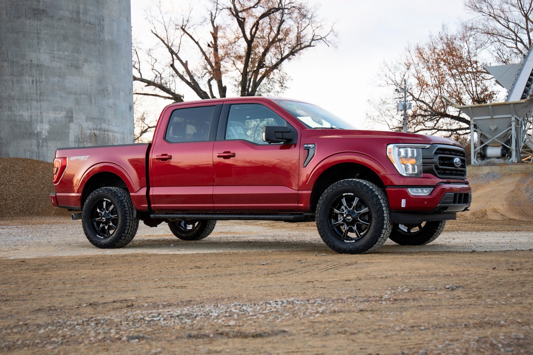 2 Inch Lift Kit | Molded | RR N3 | Ford F-150 2WD/4WD | 2021-2022 | Rough Country | 57130 - Image 4
