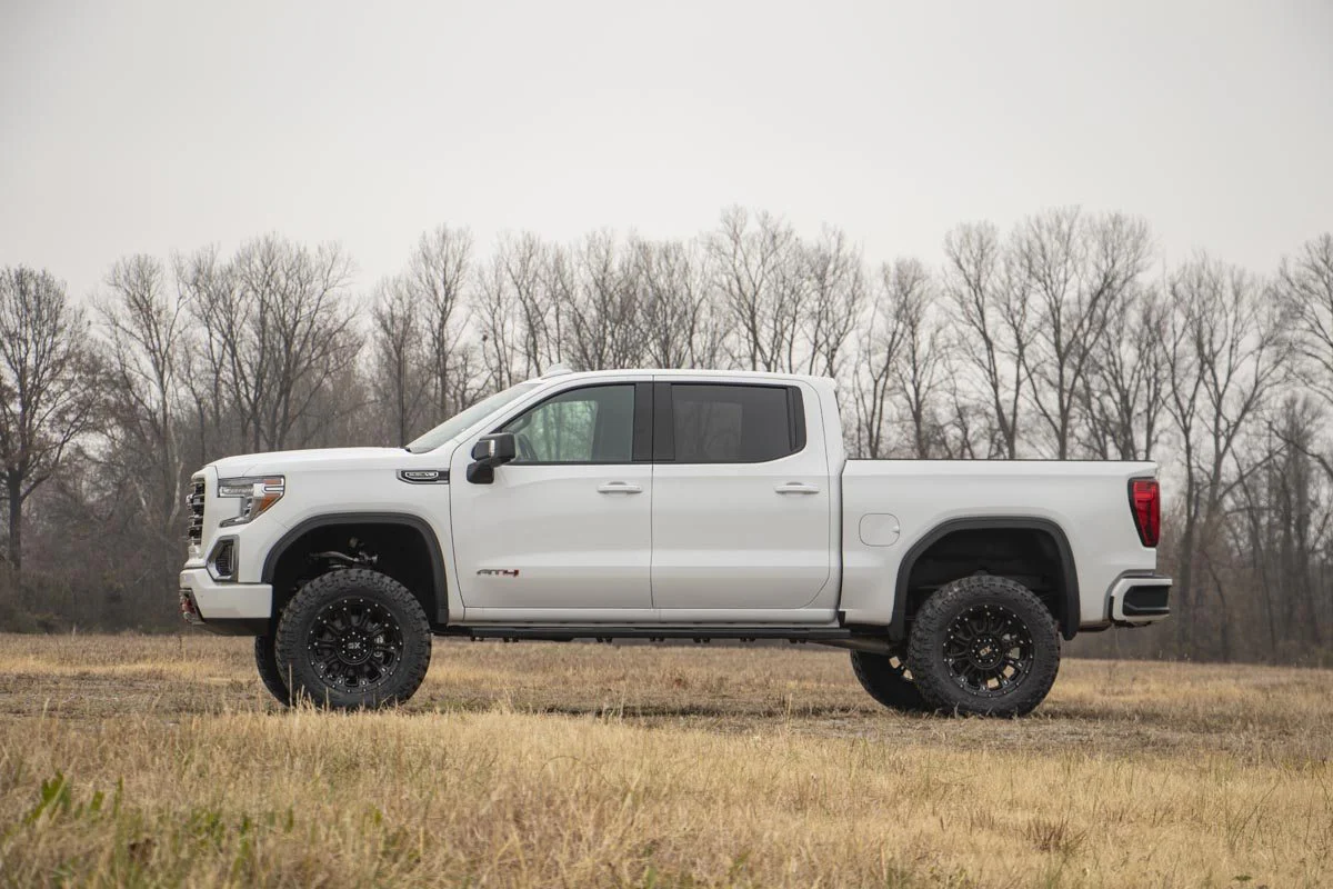 4 Inch Lift Kit | AT4/Trailboss | Vertex/V2 | Chevrolet Silverado/GMC Sierra 1500 | 2019-2022 | Rough Country | 27557 - Image 2