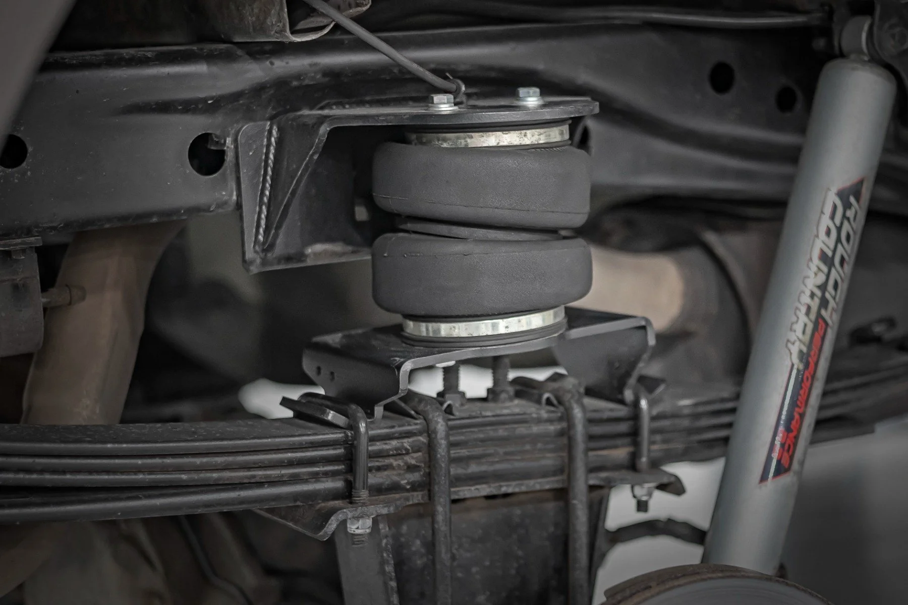 Air Spring Kit | 0-6" Lifts | Ford F-150 4WD | 2004-2014 | Rough Country | 10008 - Image 3