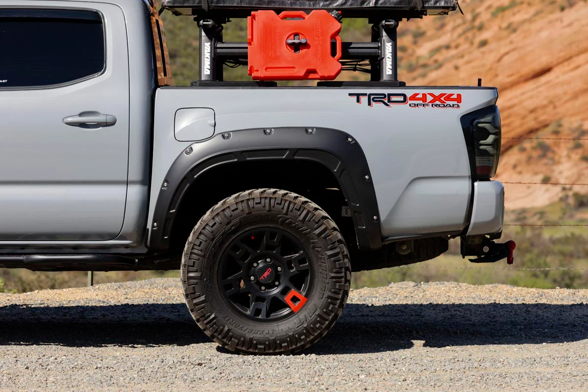 Defender Pocket Fender Flare | Toyota Tacoma 2WD/4WD | 2016-2022 | Rough Country | A-T11621 - Image 4