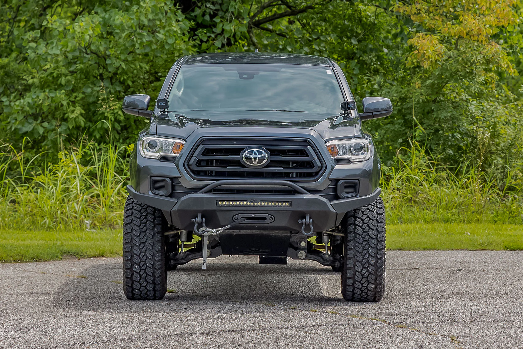 Front Bumper | High Clearance | 9500-Lb Pro Series Winch | Synthetic Rope Toyota Tacoma 4WD | 2016-2022 | Rough Country | 10716 - Image 6