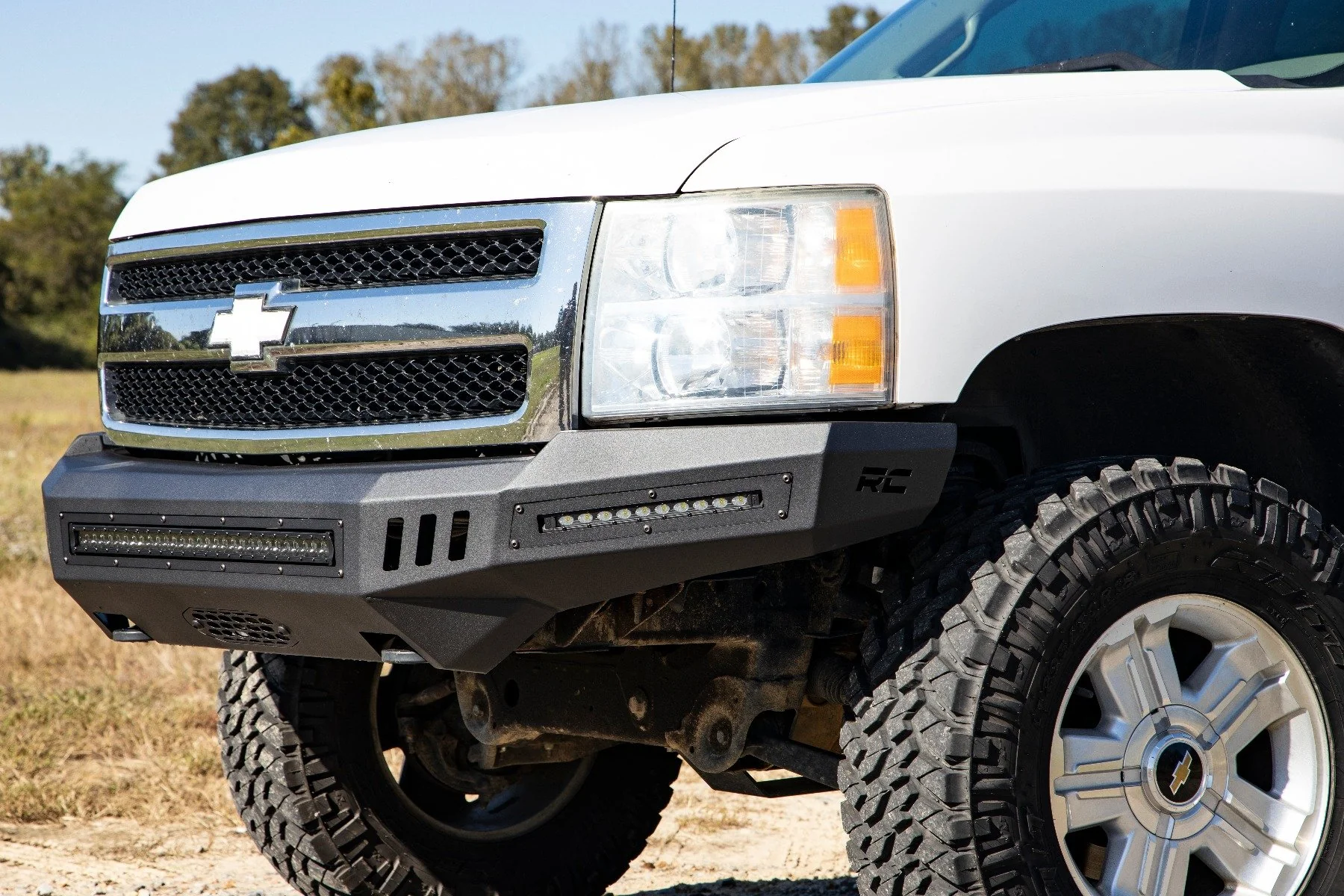 Front High Clearance Bumper | Chevy Silverado 1500 2WD/4WD | 2007-2013 | Rough Country | 10910 - Image 5