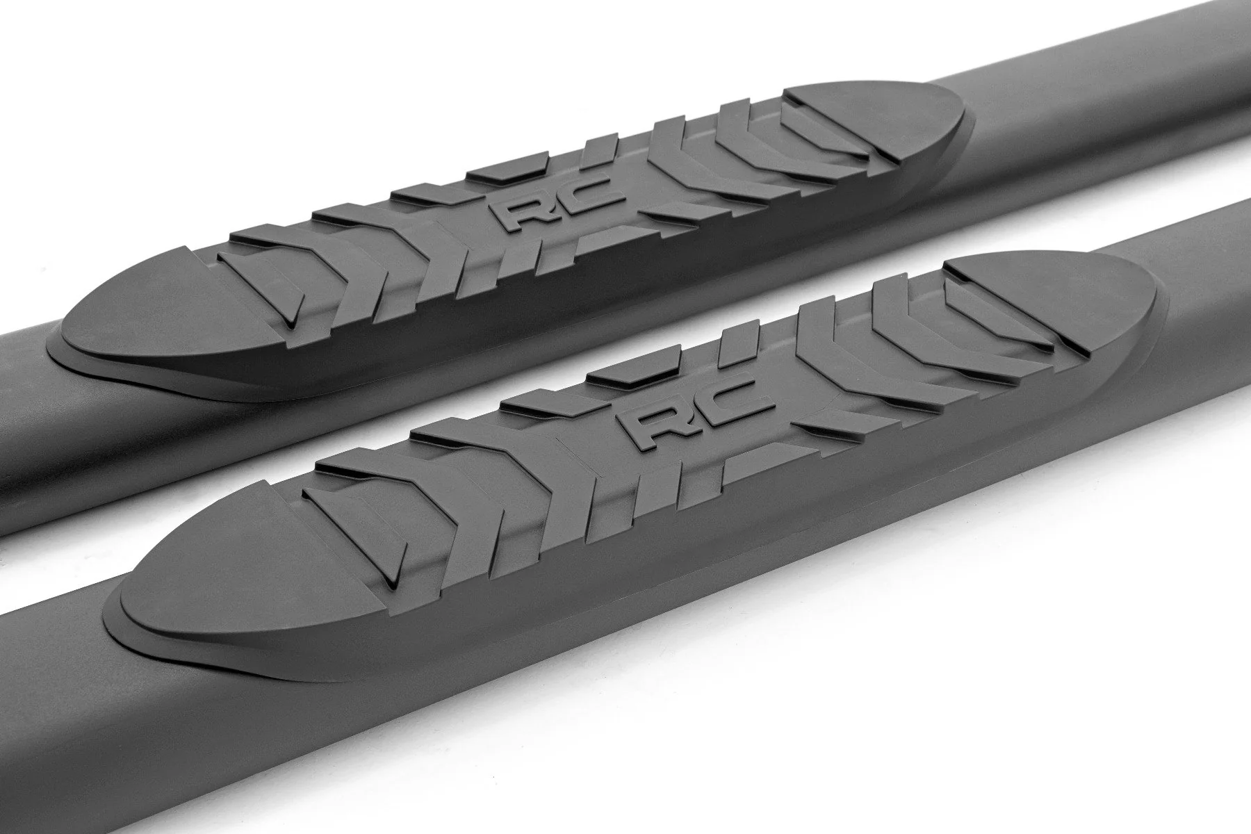 Oval Nerf Step | Double Cab | Black | Toyota Tacoma 2WD/4WD | 2005-2022 | Rough Country | 21008 - Image 5