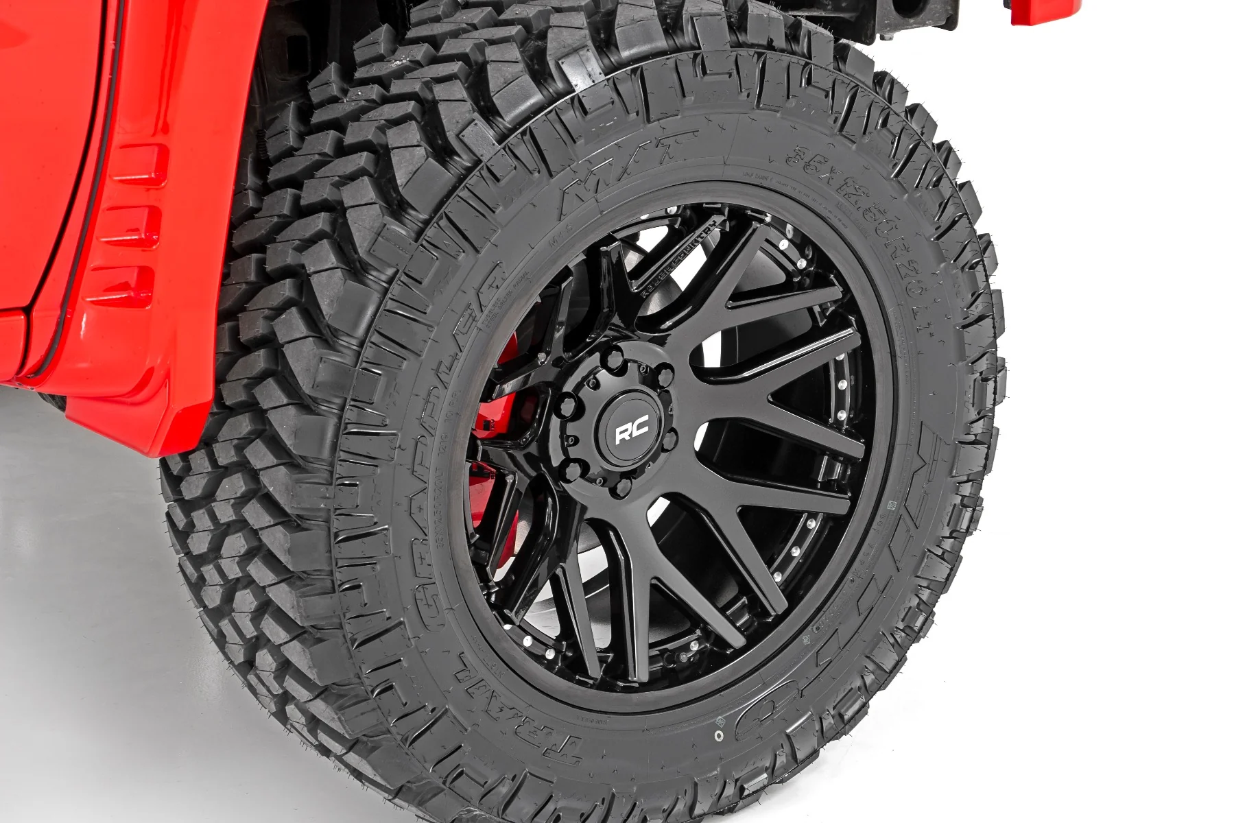 Rough Country 95 Series Wheel | One-Piece | Gloss Black | 20x10 | 6x5.5 | -25mm | 2002-2006 |  95201012 - Image 4