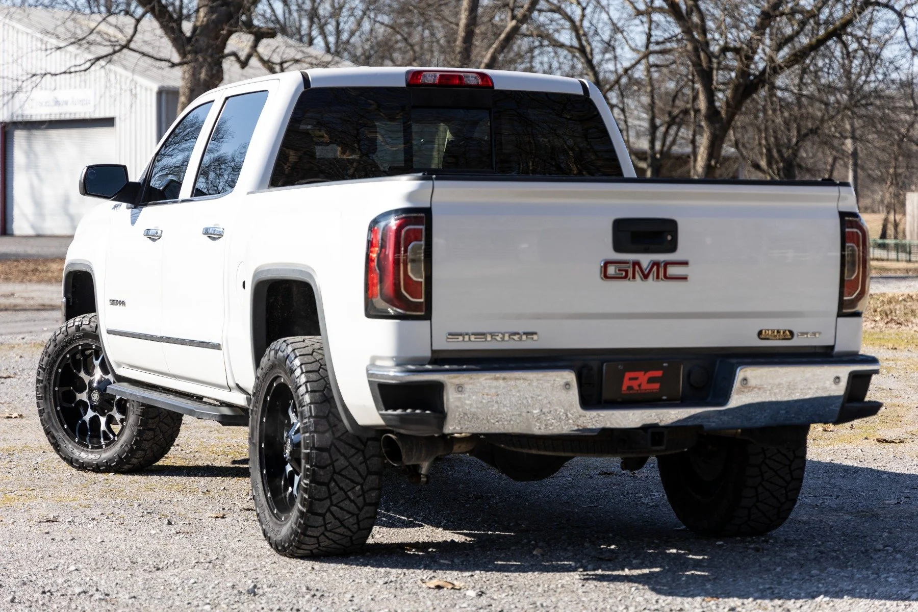 RPT2 Running Boards | Crew Cab | Chevrolet Silverado/GMC Sierra 1500/2500HD/3500HD | 2007-2018 | Rough Country | 44001 - Image 6