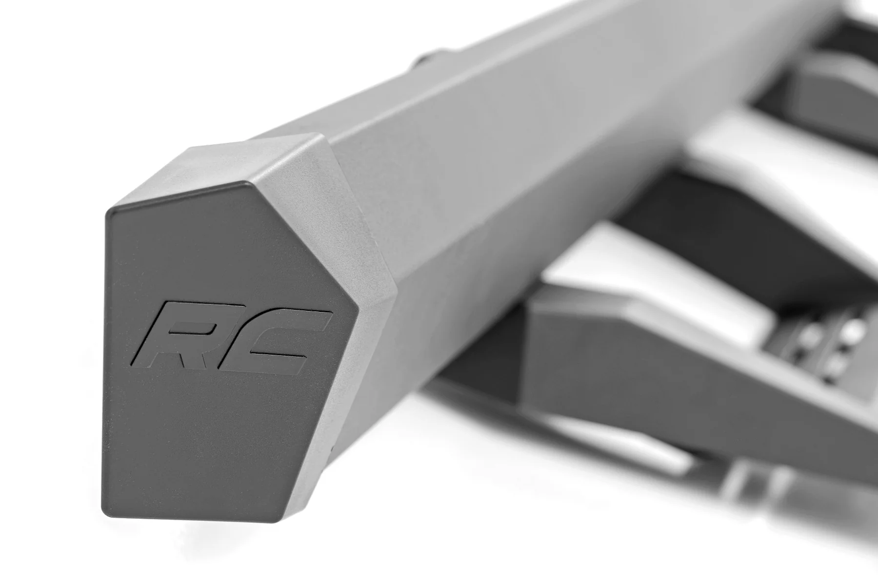 SRX2 Adj Aluminum Step | Crew Cab | Chevrolet Silverado/GMC Sierra 1500/2500HD | 2019-2022 | Rough Country | 11003A - Image 6