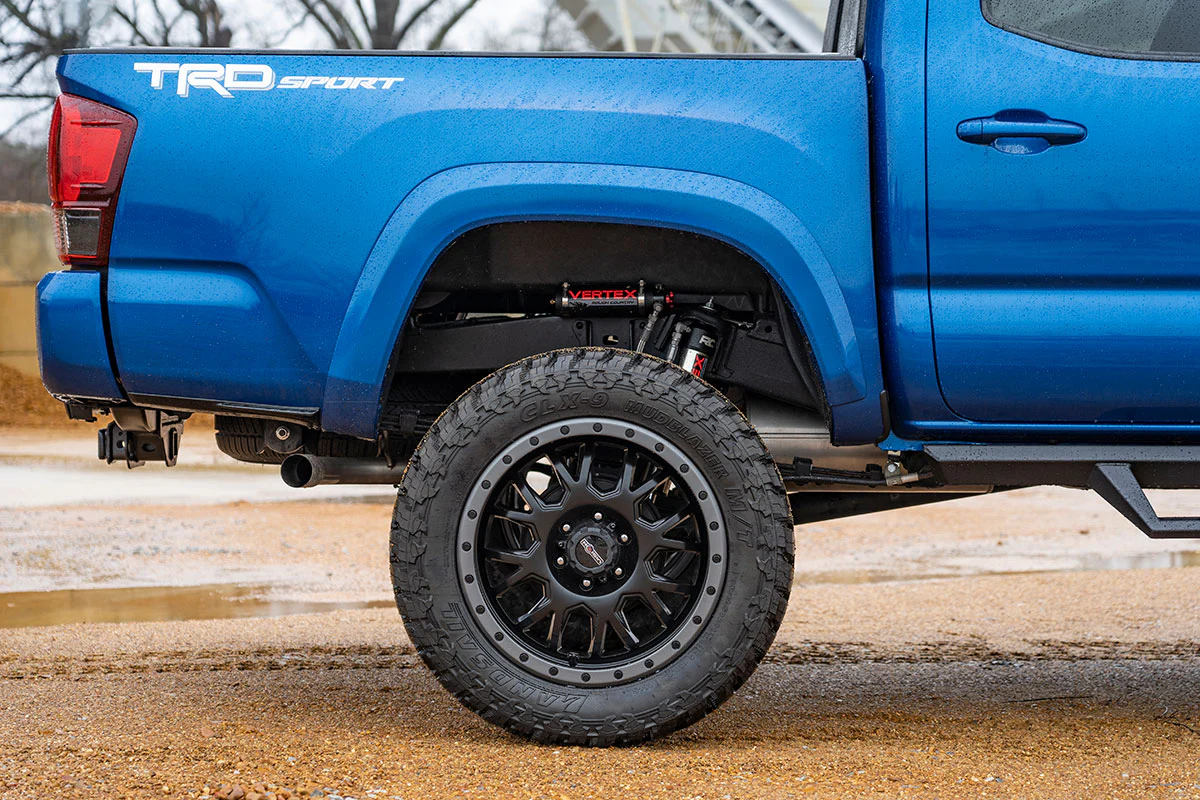 Vertex 2.5 Adj Rear Shocks | 6-7" | Toyota Tacoma 2WD/4WD | 2005-2022 | Rough Country | 699014 - Image 6