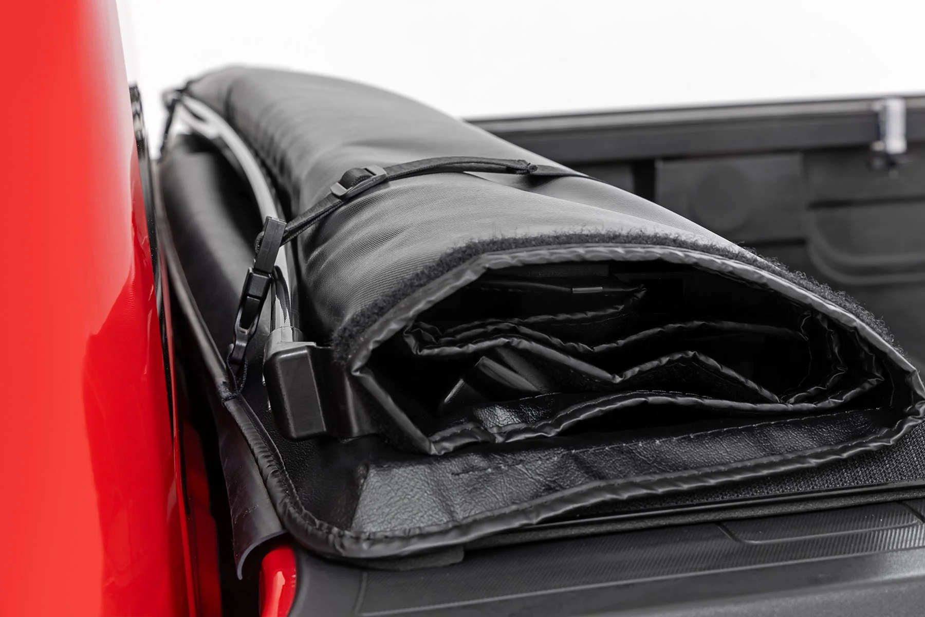 Soft Roll Up Bed Cover | 6'7" Bed | Chevrolet Silverado/GMC Sierra 1500 | 2014-2018 | Rough Country | 42214650 - Image 5